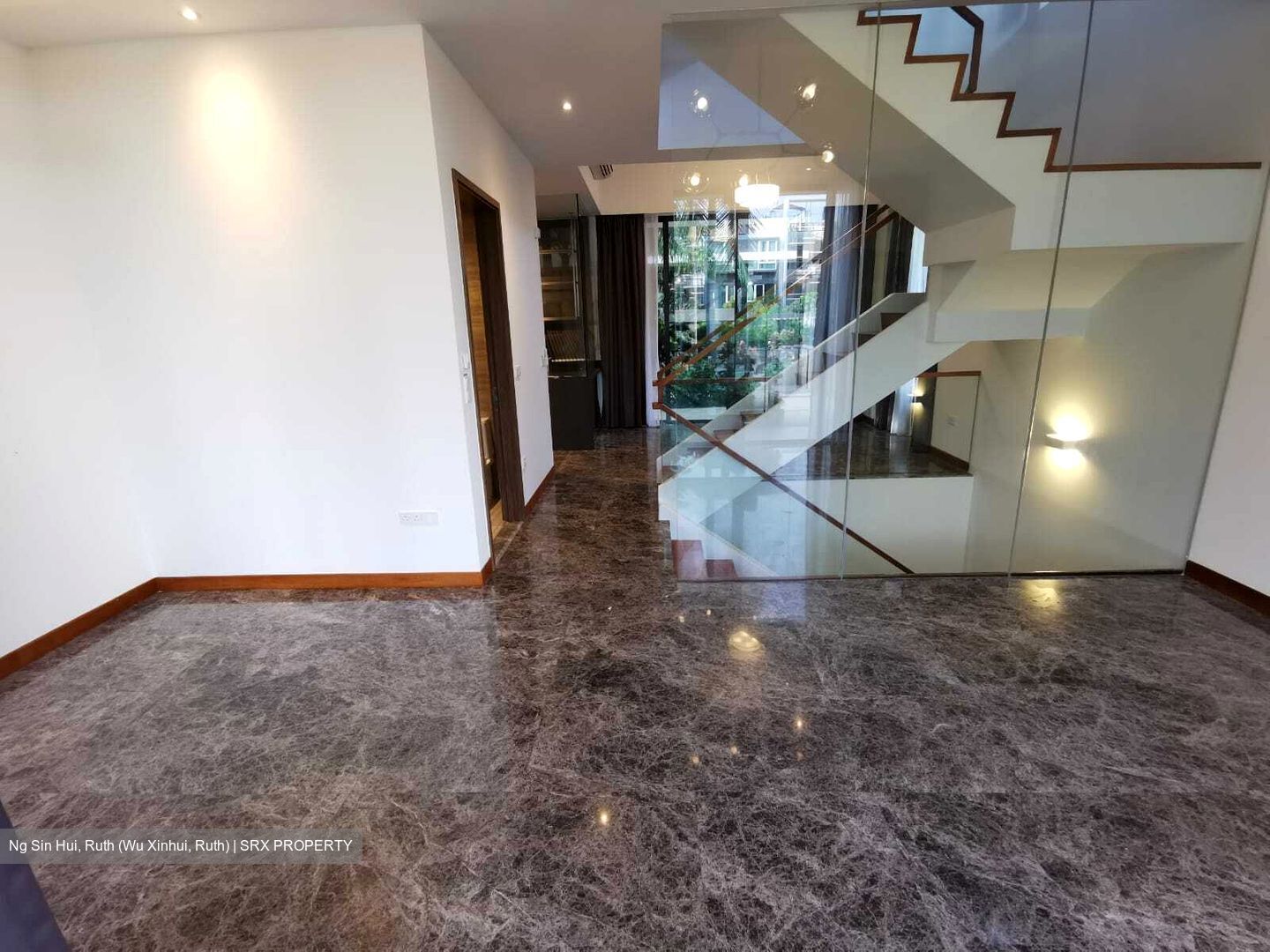Alana (D28), Terrace #337779811